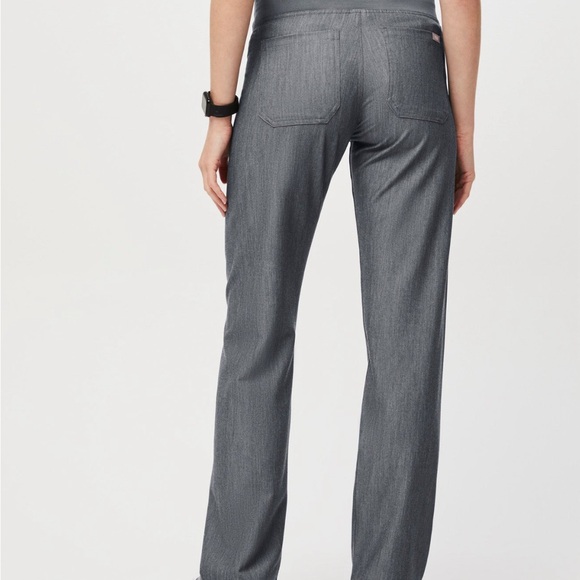 FIGS Livingston Women’s Scrub Pants.  Size M Graphite - Picture 4 of 6